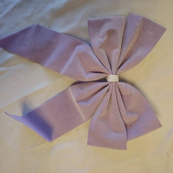 Lot of Purple Bows And Iridescent Ribbon - Picture 4 of 10